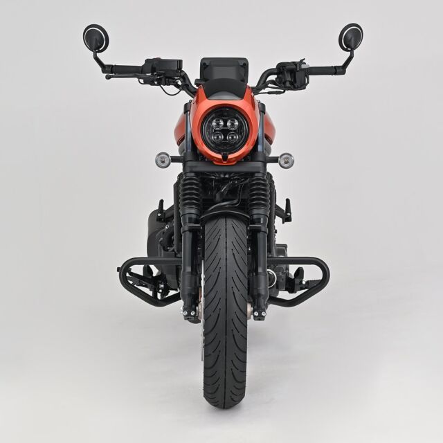 【新商品】
Rebel1100/DCT/T/S Editionの2025年モデルに対応したパイプエンジンガードをご紹介します。

ステップ位置を前方へ移動した2025モデルに対応し、エンジンガードのパイプを前方へオフセットすることで足元のスペース確保しました。

パイプエンジンガードシリーズで最大径のΦ28.6スチールパイプを採用し、エンジンガード左右を連結バーで繋ぐことで剛性をより高めています。

◆パイプエンジンガード　Rebel1100/DCT/T/S Edition（'25）用
商品番号：60668
公式サイトでチェック↓
https://www.daytona.co.jp/products/detail/60668/
※デイトナ公式サイトで商品をご覧いただくときは、このアカウトのプロフィールから公式サイトへ飛んで該当品番を検索するとご確認いただけます。

#デイトナJP
#株式会社デイトナ
#daytonajp
#motorcyclelife
#motorcyclelove
#motorcycletouring
#カスタムバイク
#バイクカスタム
#バイクツーリング
#バイク乗り
#バイク乗りと繋がりたい
#バイク好きな人と繋がりたい
#バイク好きと繋がりたい
#バイク好き
#バイクライフ
#バイクのある生活
#レブル1100
#rebel1100